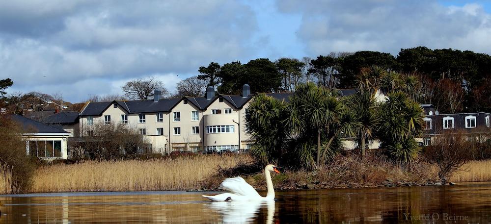 Arklow Bay Hotel ภายนอก รูปภาพ