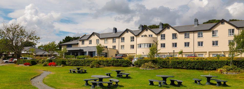 Arklow Bay Hotel ภายนอก รูปภาพ