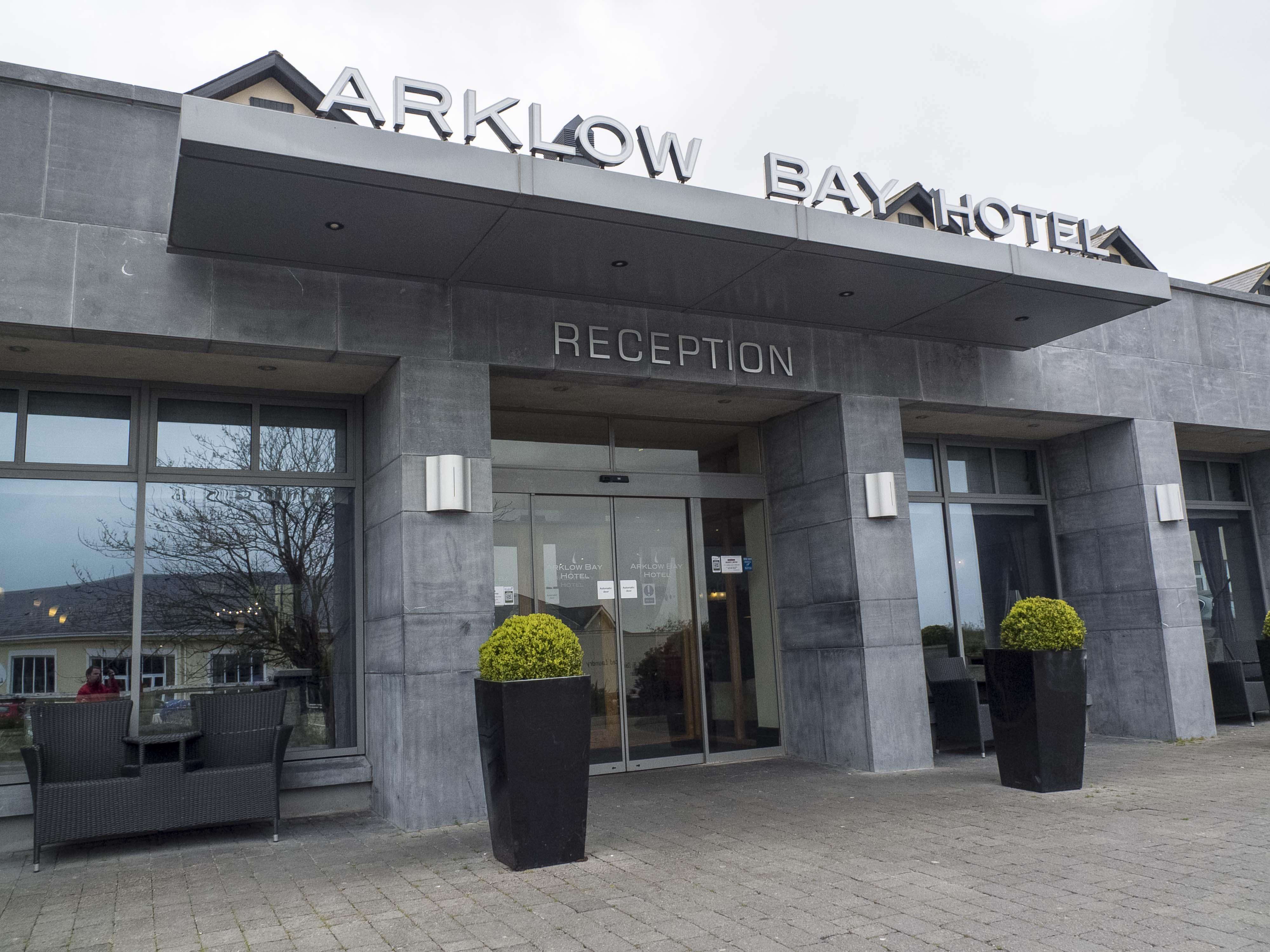 Arklow Bay Hotel ภายนอก รูปภาพ