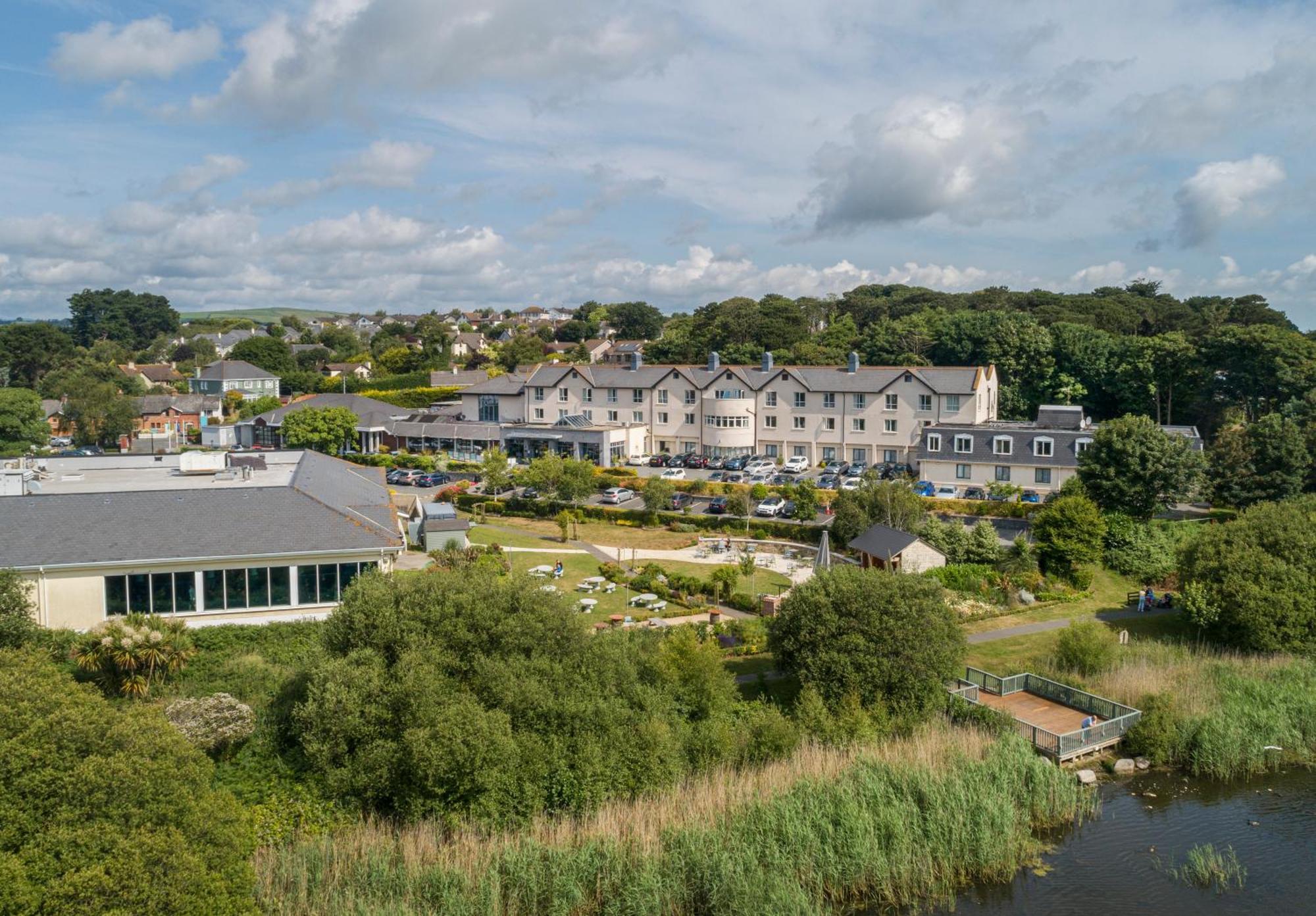 Arklow Bay Hotel ภายนอก รูปภาพ